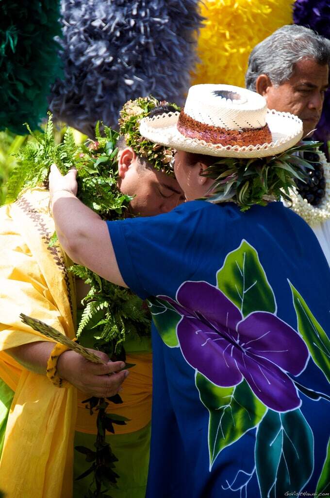 Lopaka receives a lei