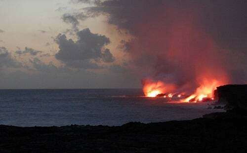 lava-flowing-into-the-ocean_thumb.jpg